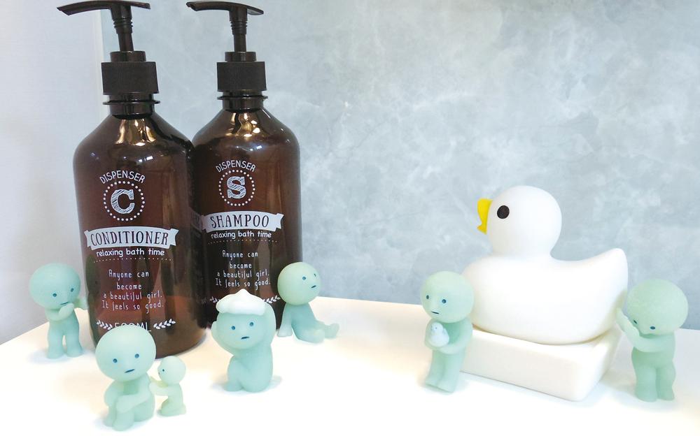 smiski bath lifestyle image of all series with bath related props